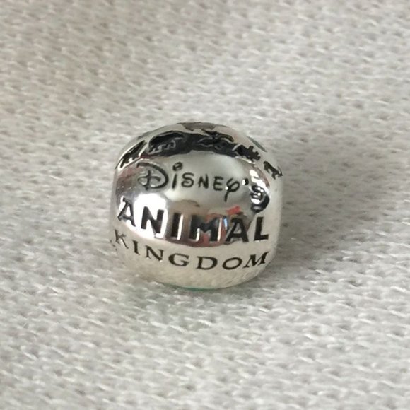 **ONLY 2 LEFT** Pandora Disney's Animal Kingdom Charm - Picture 2 of 4